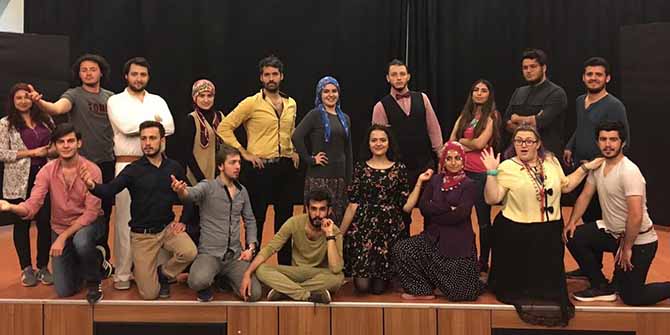 BU OYUN KÜTÜPHANE KURDURACAK