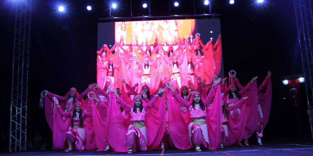 Menderes’te Halk Dansları Coşkusu