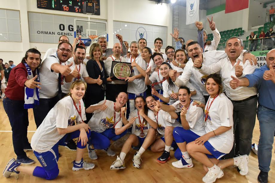 BORNOVA BECKER SPOR SÜPER LİG’DE