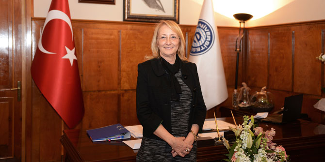 Rektör Dedeoğlu: "Milli yazılımlar tercih edilmeli"