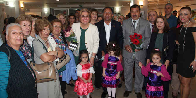 Kursiyerlerin el emekleri Konak'ta sergilendi