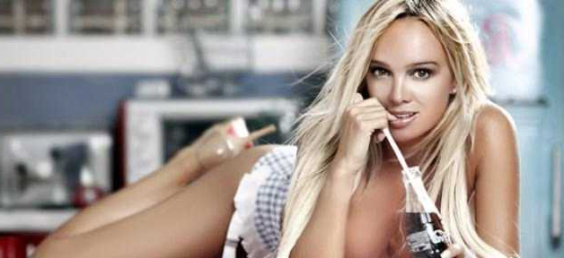 Fransız model Virginie Caprice