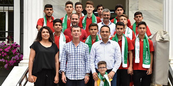 Haydi Kandere, Bornova seninle!