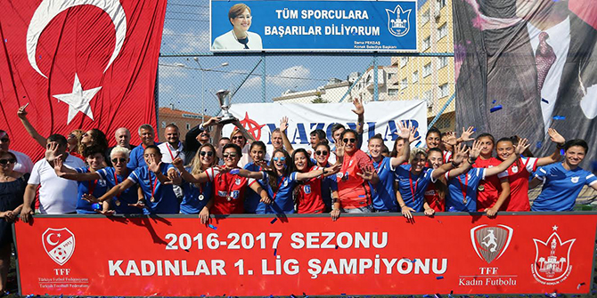 Konak 5. kez kupayı kaldırdı