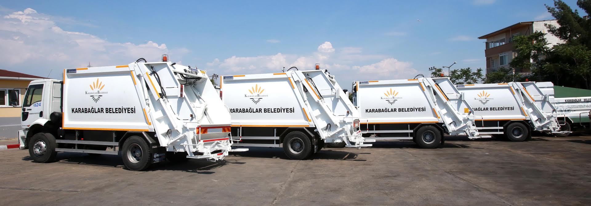 Karabağlar’da çöp kamyonu kasaları yenileniyor