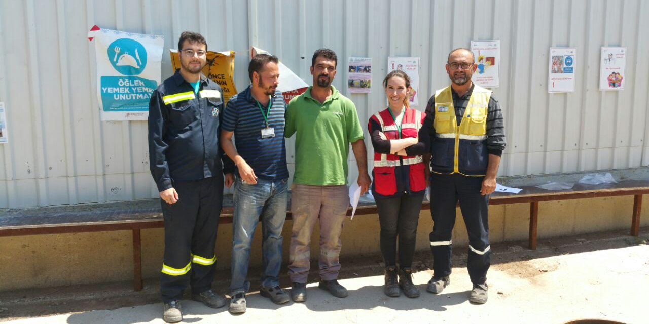 ÇEVRECİ İŞÇİLER ÖDÜLLENDİRİLDİ