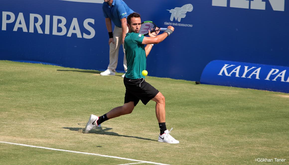 MARSEL ÇEYREK FİNALİN KAPISINDAN DÖNDÜ