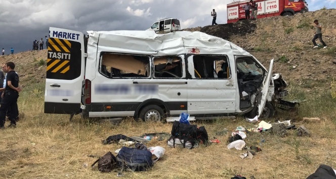 Düğün yerine ölüme gittiler