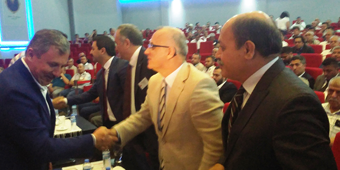 Selçuk Özdağ MHP’de güven tazeleyen Öztürk ve Yönetimini kutladı