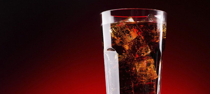 Su yerine kola içiyorsanız haberler kötü...