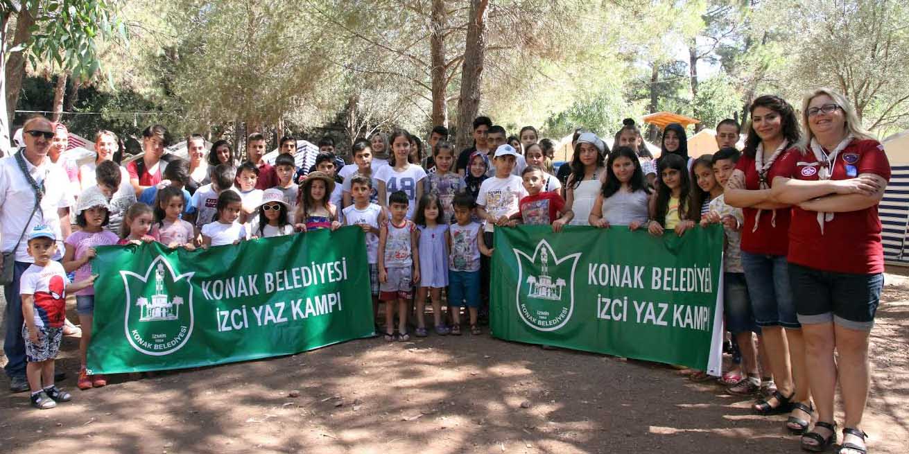 Minik izcilerin deniz keyfi