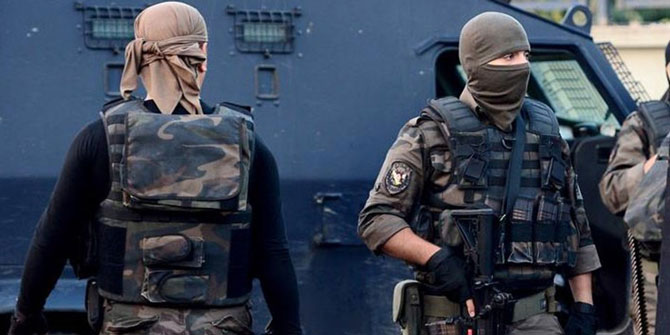 Son dakika... Tam bin 500 polis... İstanbul'a giriş çıkışlar durduruldu