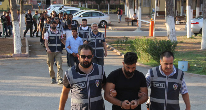 Aralarında İzmir'de var... Çok sayıda sahte polise operasyon