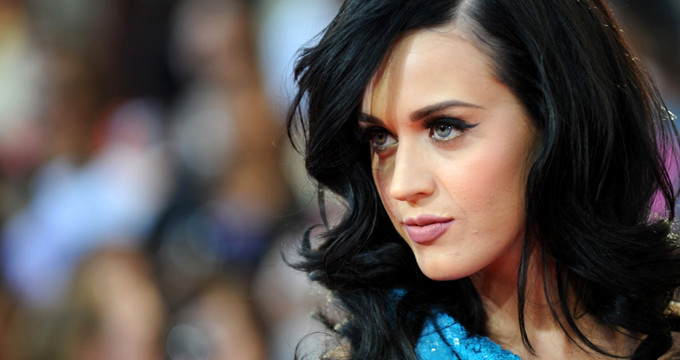 ‘İlk kez altıncı sınıfta öpüştüm’