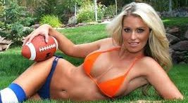 Onun tek suçu fazla seksi olmak!