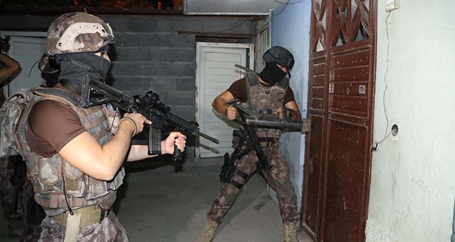 Şafak operasyonu 3 kişi gözaltına alındı