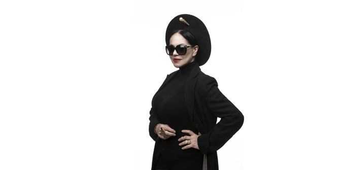 Neslihan Yargıcı yıllar sonra VİNTAGE defilesiyle İZMİR'DE