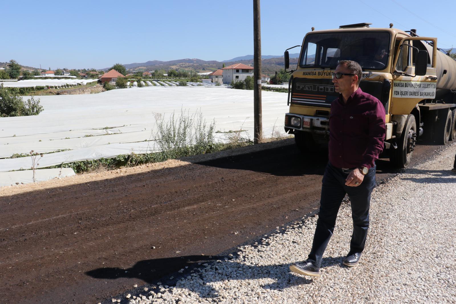 Manisa'da Dindarlı Mahallesi Asfaltla Tanıştı
