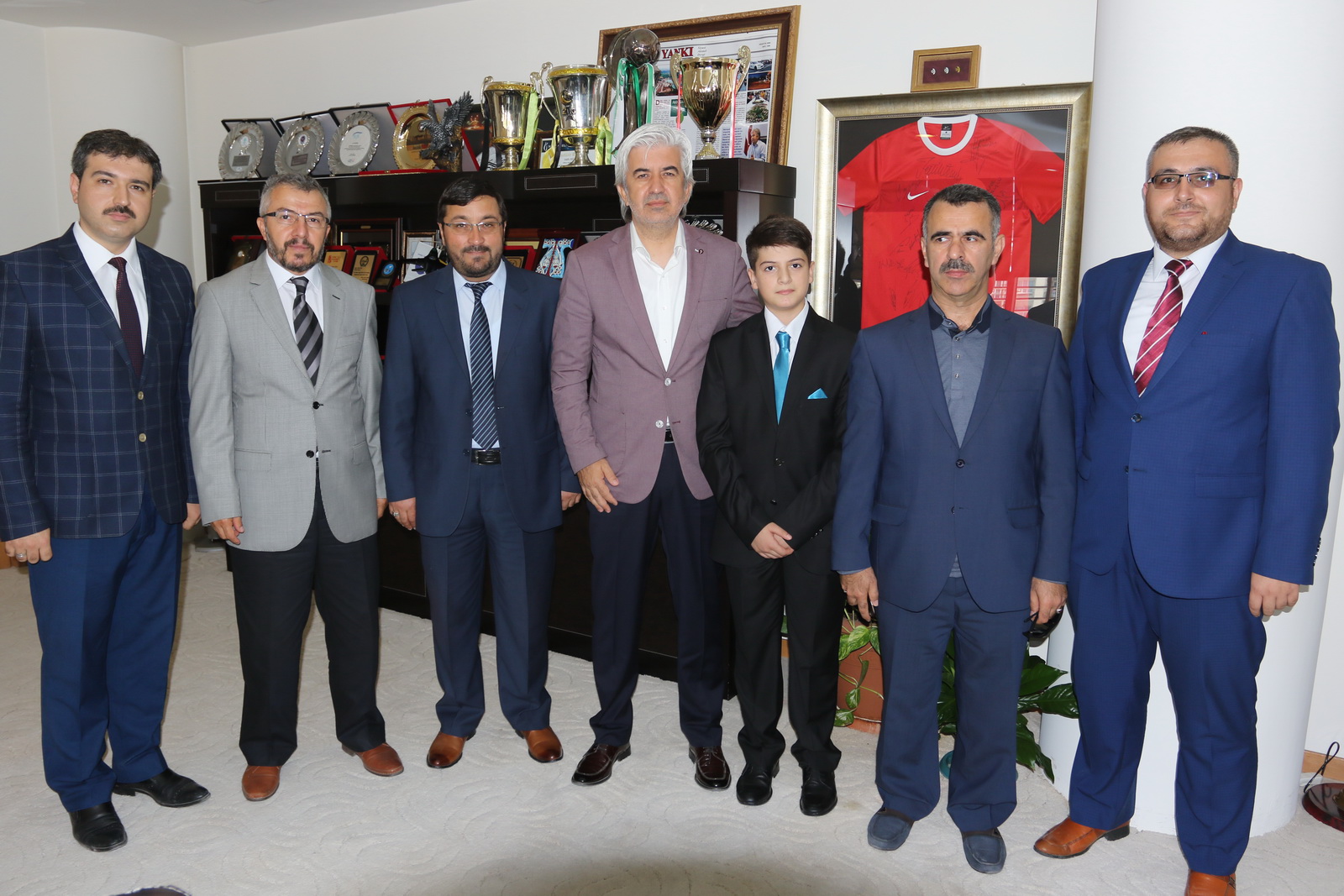 Başkan Hızlı, Türkiye birincisi hafızı konuk etti