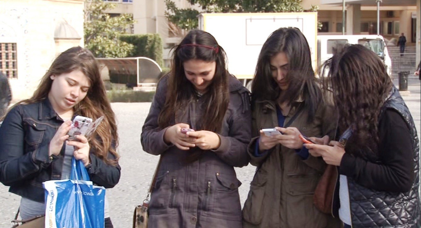 Gençler doktordan önce internete başvuruyor