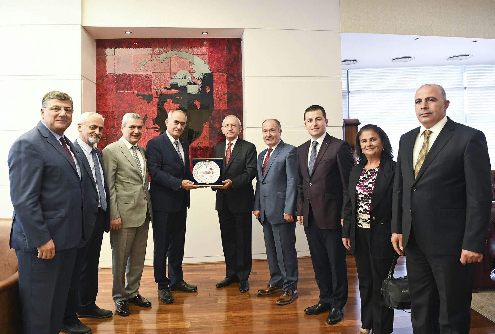 EGE BAŞKANLARI KILIÇDAROĞLU İLE BİR ARAYA GELDİ