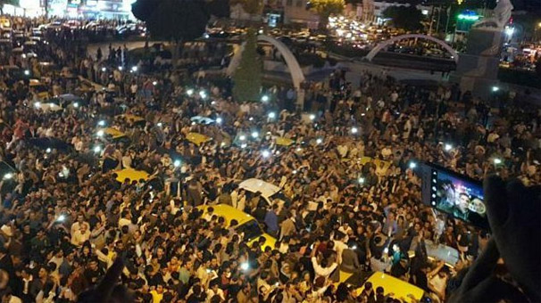 Referanduma İran damgası