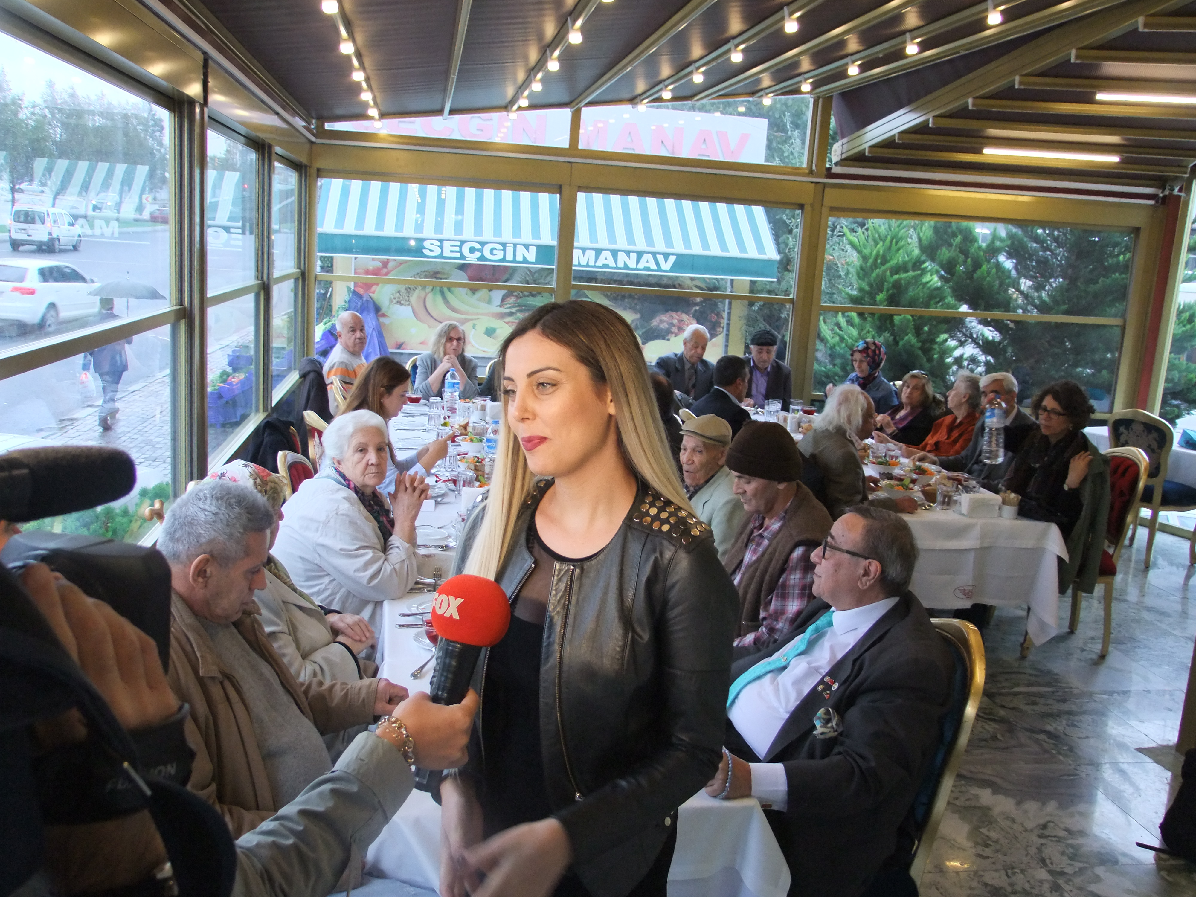 FATMA POLAT YAŞLILARI AĞIRLADI