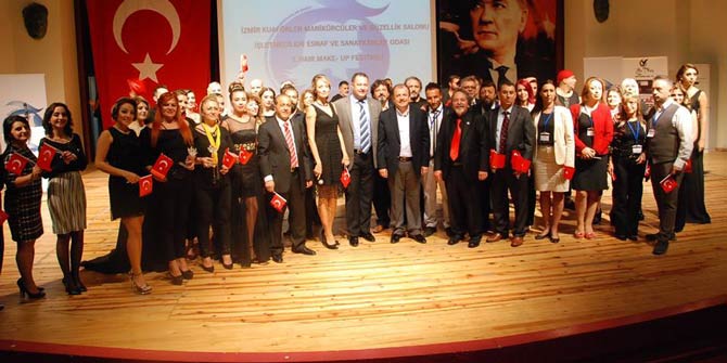 Kuaförler İzmir Hair Make-Up Festivali'nde buluştu