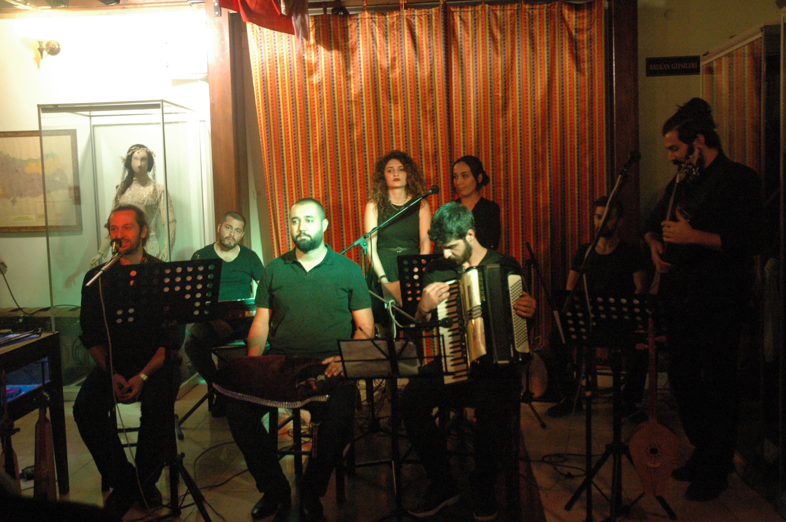 Grup Lakatka, Karadeniz Türkülerini seslendirdi