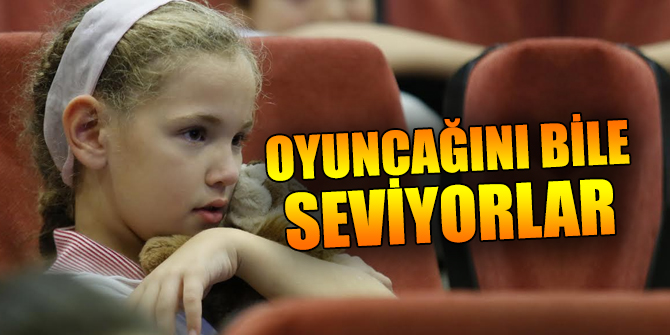 Çocuklar oyuncağını bile seviyorlar