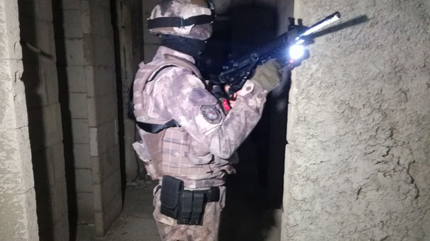 Narkotik operasyonu! Çok sayıda kişi gözaltında...