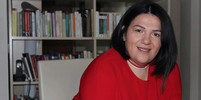 YAŞAM KOÇU OYA ÖZER, VAZGEÇME KENDİNDEN