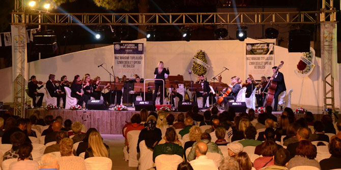 Kuşadası'nda muhteşem konser