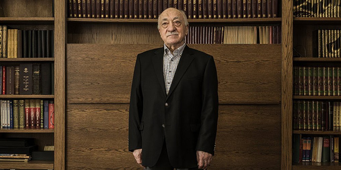 İzmir'deki operasyonda Fetullah Gülen ile ilgili akılalmaz notlar