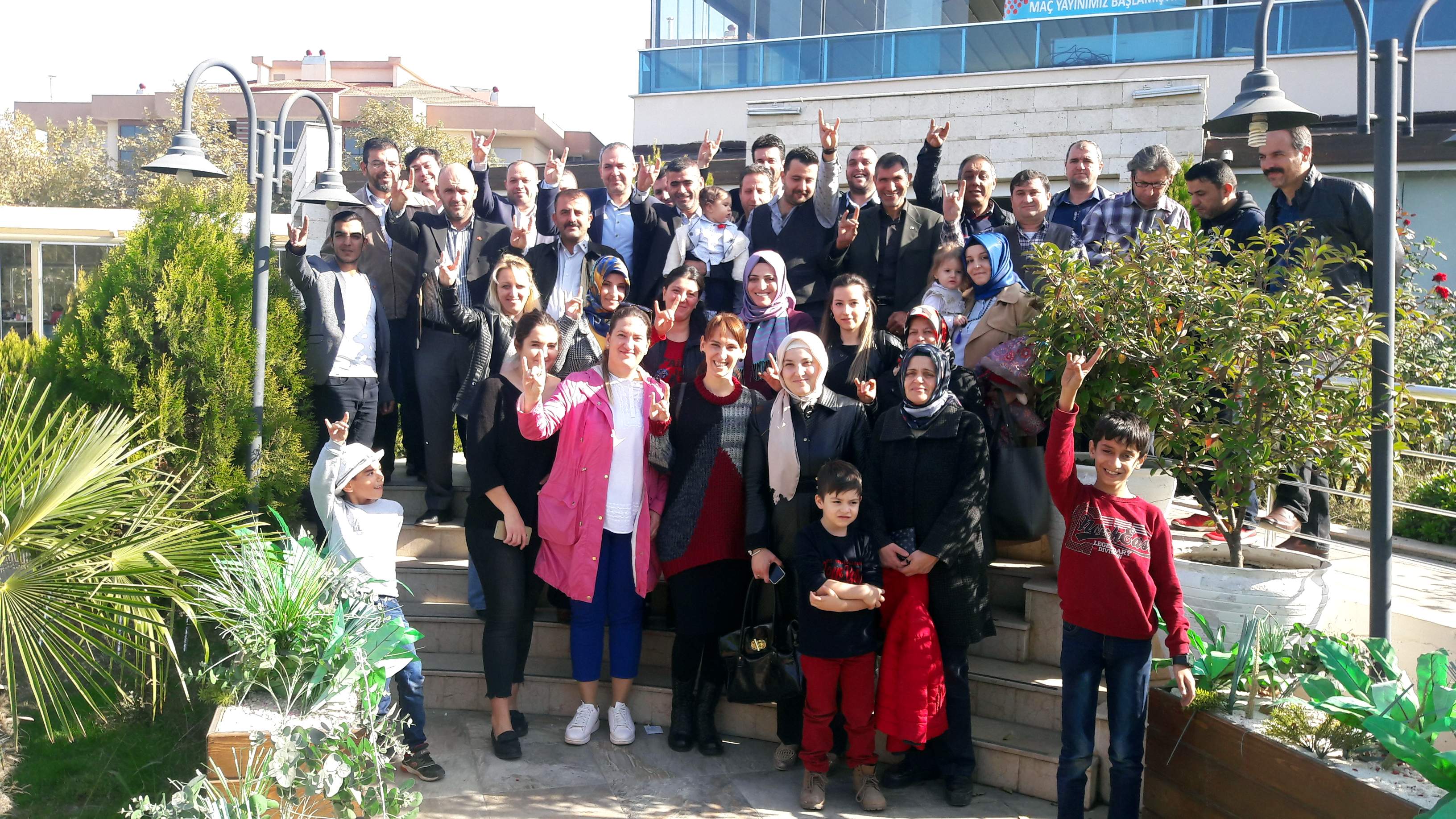 Turgutlu MHP’de Özlenen, Beraberlik Kahvaltısı.