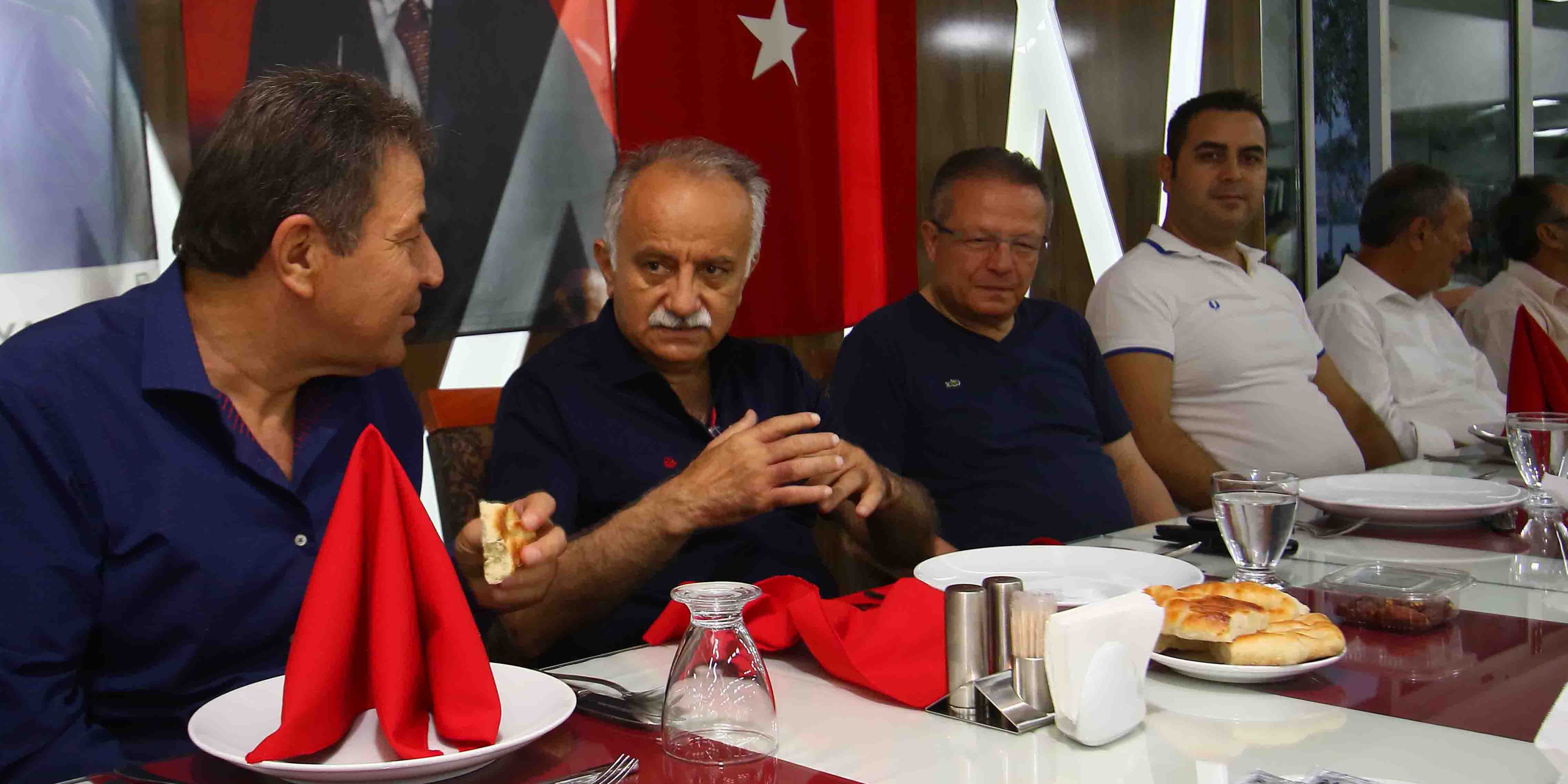 Başkan Karabağ İftarda Konuştu