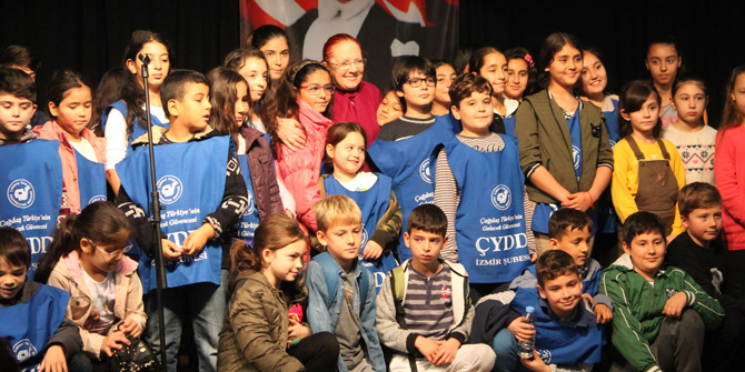 Atatürk içimizden biri