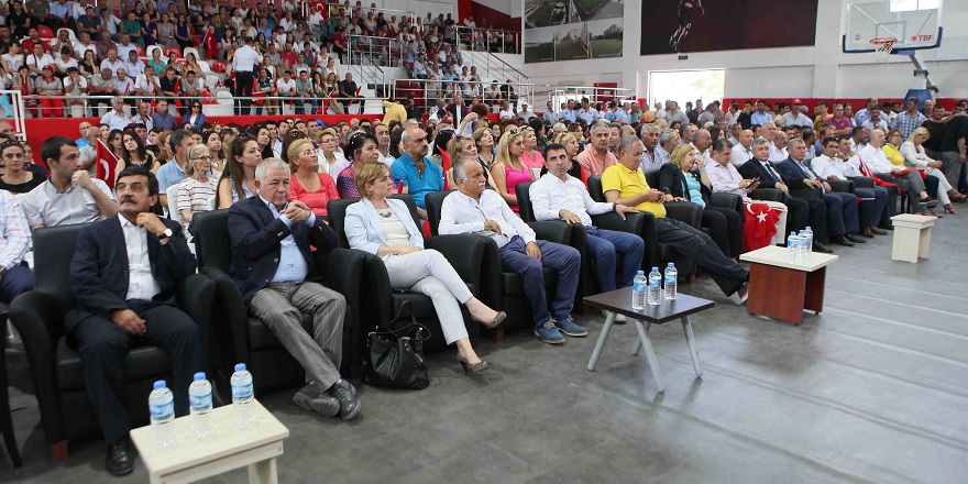 Bayraklı Belediyesi Bayramlaştı