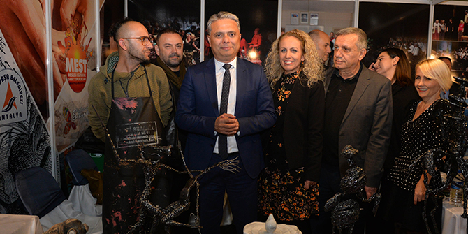 Muratpaşa Belediyesi, kurslarıyla Öğrenme Şenliği’nde