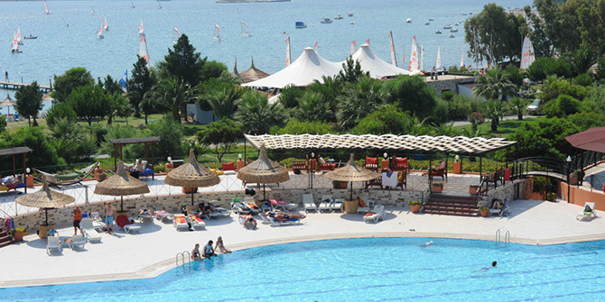 İngiliz tatilciler Foça'ya geri dönüyor