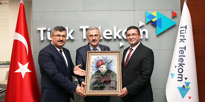 ‘15 Temmuz Demokrasi Zaferi ve İletişim’ konulu özel sergi