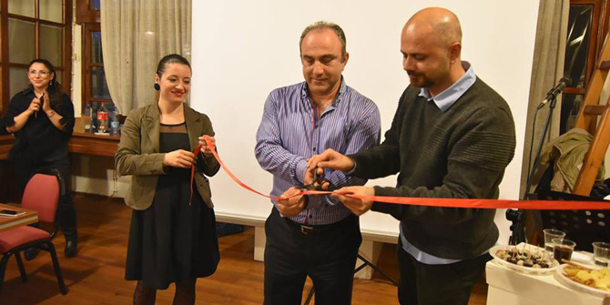 MUTLULUK ÇOCUK İŞİ FOTOĞRAF SERGİSİ AÇILDI
