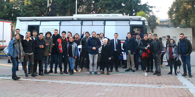 DEÜ İİBF, milli dansçı için bağış yaptı