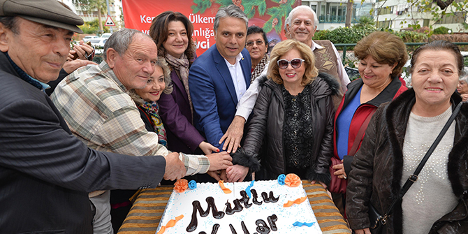 Muratpaşa Fener Yaşlı Evi’nde erken yılbaşı kutlaması yapıldı