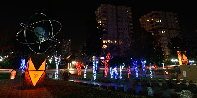 Muratpaşa’da yeni yılın rengi kırmızı - beyaz oldu
