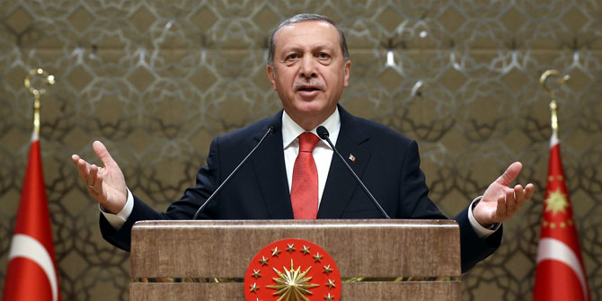 Erdoğan resti çekti: "Ya bu ülkeyi tamamen terk edip gidecekler..."