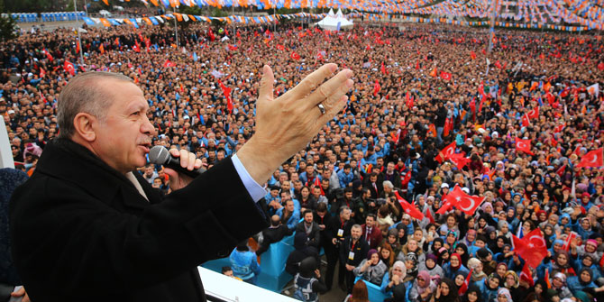 Erdoğan: "Karşımıza kim çıkarsa ezer geçeriz"