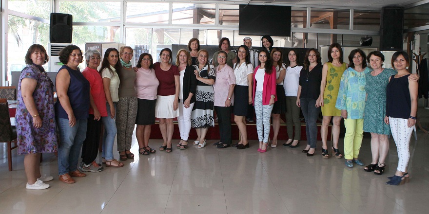 Bayraklı'da üretici kadınlar bir arada