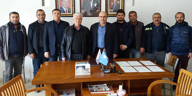 Foça'da AK Parti’ye katılımlar sürüyor