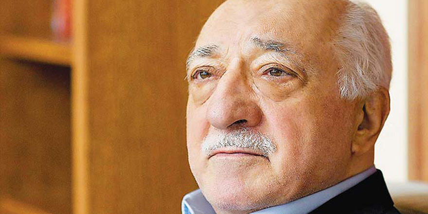 "Fethullah Gülen Sapık Birisidir"